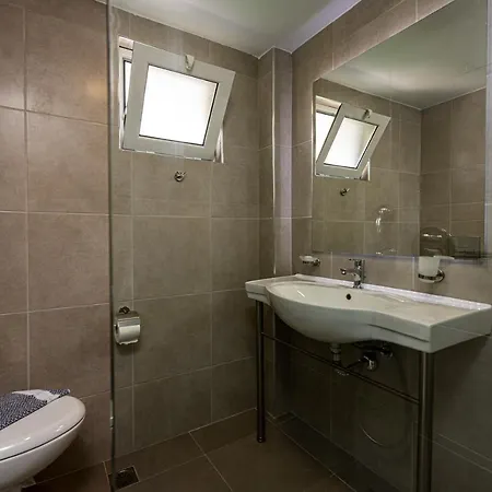 Hotel Caretta Island 4*