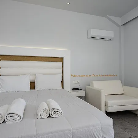 Hotel Caretta Island
